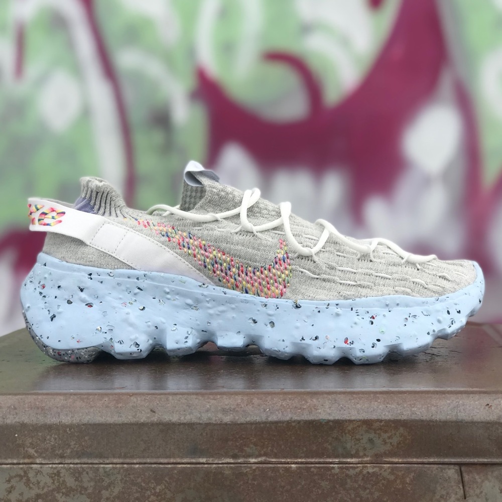 Nike Space Hippie 04 Flyknit Lifestyle Sneakers